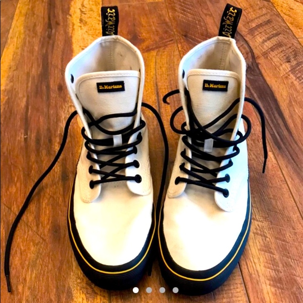 Dr Martens boot